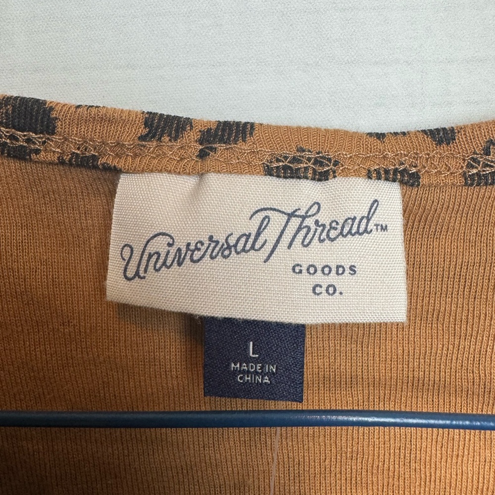 NWT Universal Thread Leopard Print Tee Size L new with tags - Picture 10 of 10